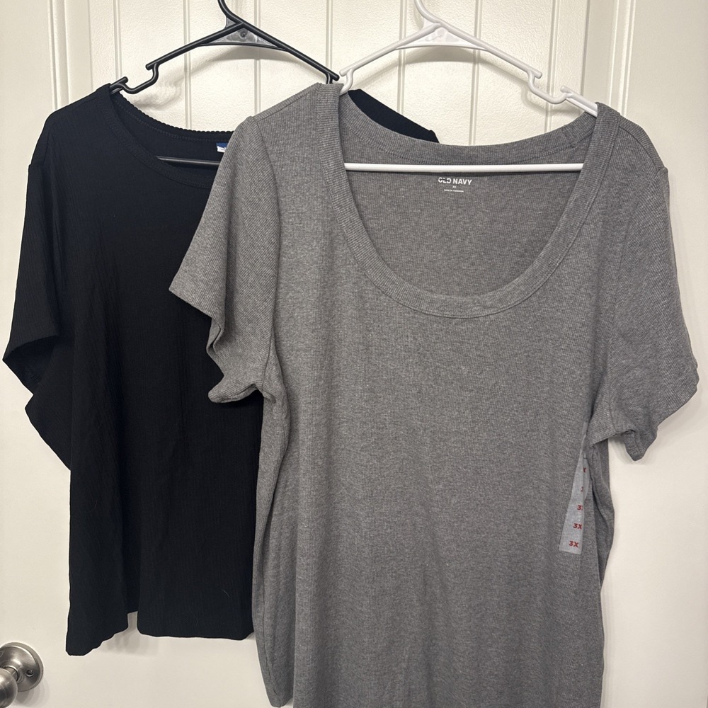 Old Navy Lot Of 2 Tshirts Size 3X